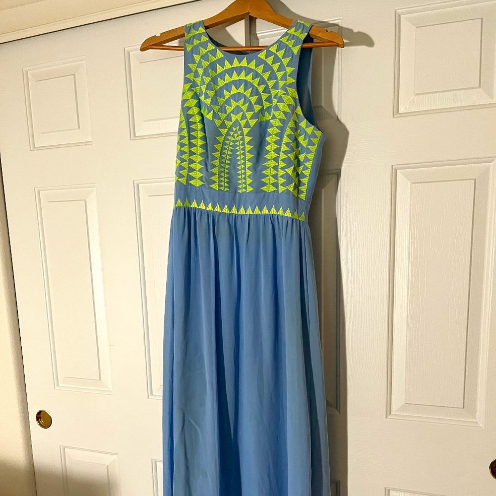 Super Cute Vacation or Wedding Guest Dress
